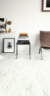 eiken vloerdelen massief vloer afwerking  light brown